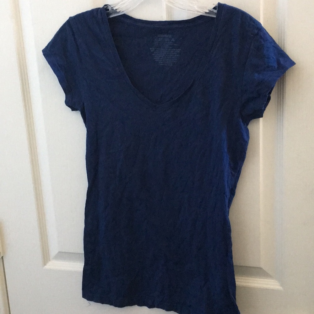 FINAL MARKDOWN Junior no boundaries tee medium